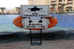 Schwimm-Meister fordern Bronze-Vorschrift für unter 16-Jährige in öffentlichen Schwimmbädern