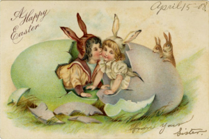 Altmodische Ostern-Postkarte mit zwei Kindern in einem Ei mit zwei Kaninchen, begleitet von einem Text, der einen frohen Ostern wünscht.