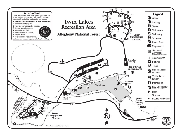 Detailierte Karte des Twin Lakes Recreation Area mit Wanderwegen, Sehenswürdigkeiten und Pfaden mit Textbeschriftungen.