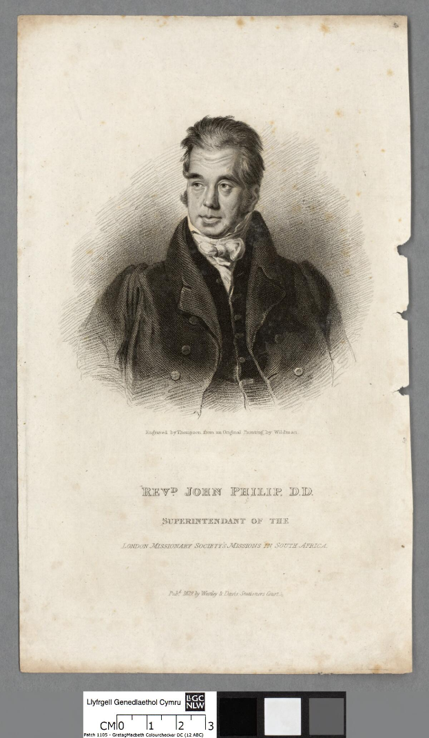 Porträt von John Philip D.D., Superintendent der Londoner Missionsgesellschaft, der in einem schwarzen Anzug und mit einem ernsten Gesichtsausdruck eine Schriftrolle hält.