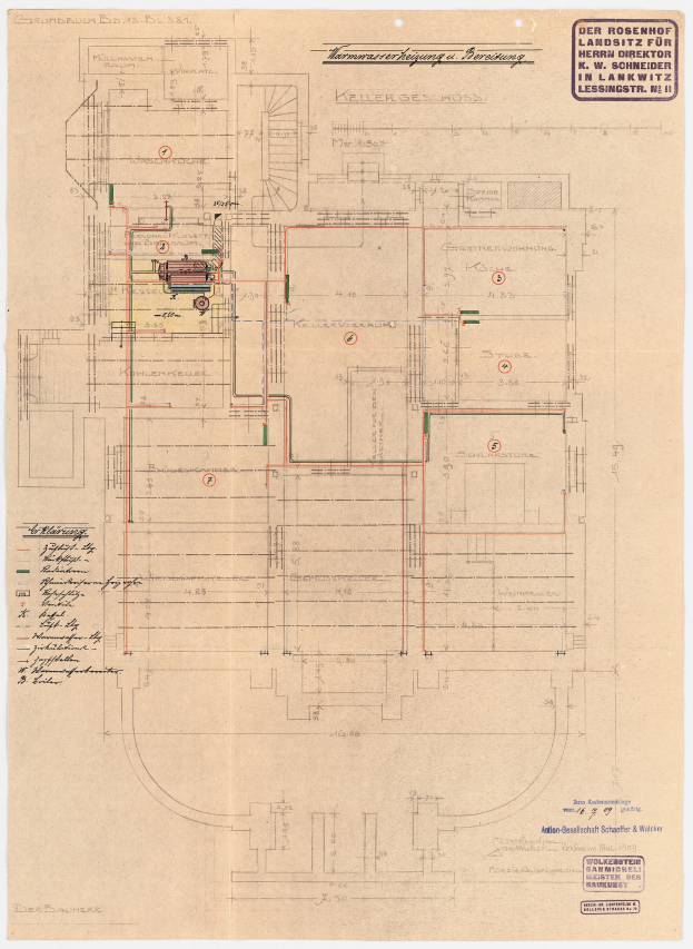 Schwarz-weißes Architekturzeichnung des Rosenhof-Krankenhauses in Hamburg, Deutschland, zeigt detaillierten Grundriss mit zahlreichen Drähten, Zimmern, Fluren und Textanmerkungen auf altem Papier.