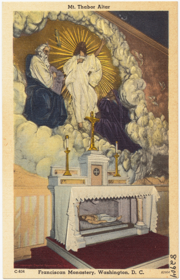 Ein Pappschnitt mit mehreren Männern und Text oben und unten.