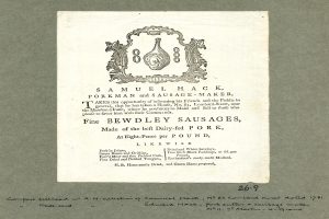 Papier mit gedrucktem Text und einer Illustration, die "Samuel Hack, Schweinefleischmann und Wursthersteller, Feine Bewdley Würste" zeigt.